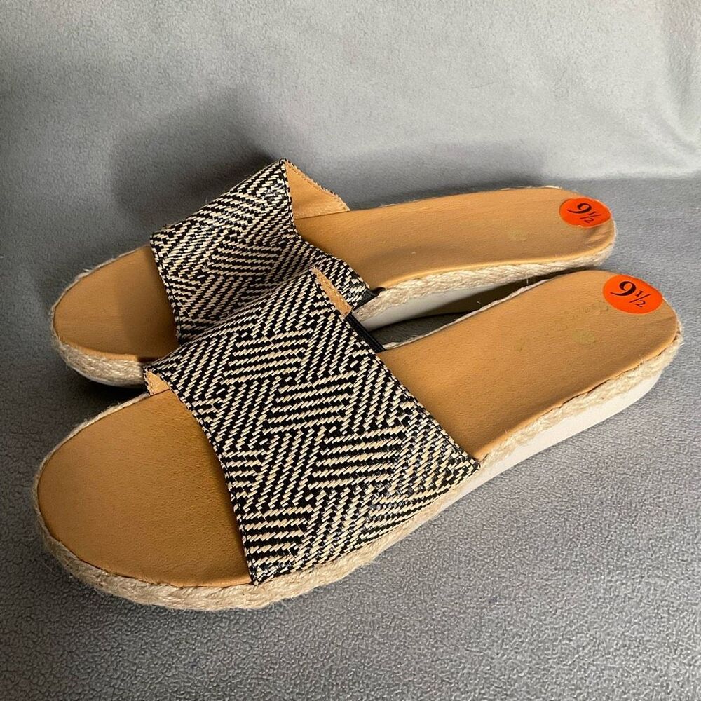 Tommy Bahama Sandals Women 9,5 Black Tan Slides Woven Basketweave‎ Chevron